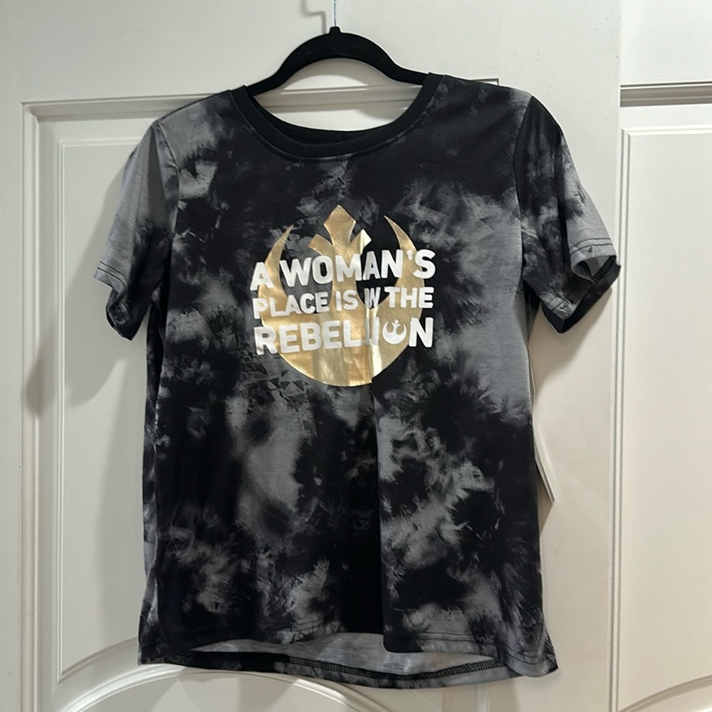 Star Wars tshirt woman’s place is in the rebellion